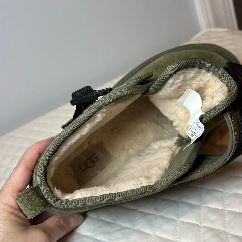 UGG ALL GENDER NEUMEL SNAPBACK MOSS GREEN SUEDE SHOE MEN US 6 / EU 39 / UK 5